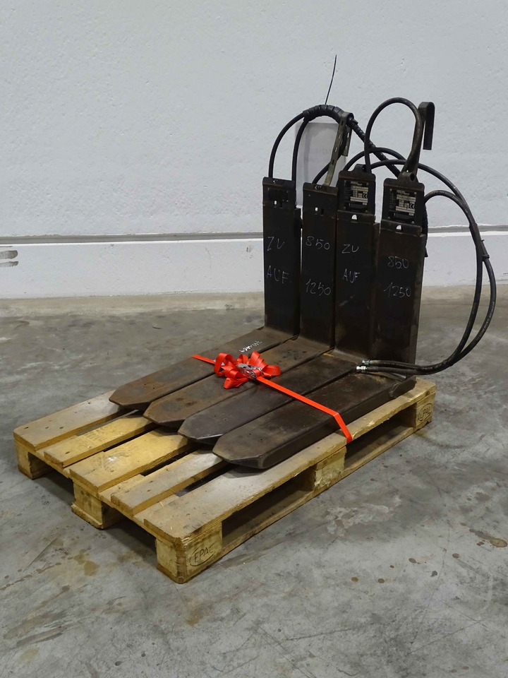 Weitere 2XANBAUGERÄTE - Fourches: photos 1 Weitere 2XANBAUGERÄTE - Fourches: photos 1