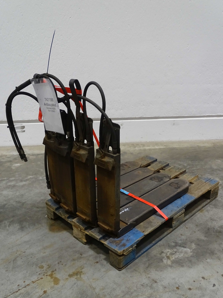 Weitere 2XANBAUGERÄTE - Fourches: photos 2 Weitere 2XANBAUGERÄTE - Fourches: photos 2