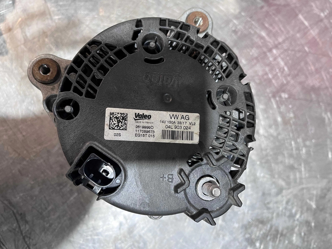 AUDI Starter 04L903024 - Démarreur: photos 1 AUDI Starter 04L903024 - Démarreur: photos 1