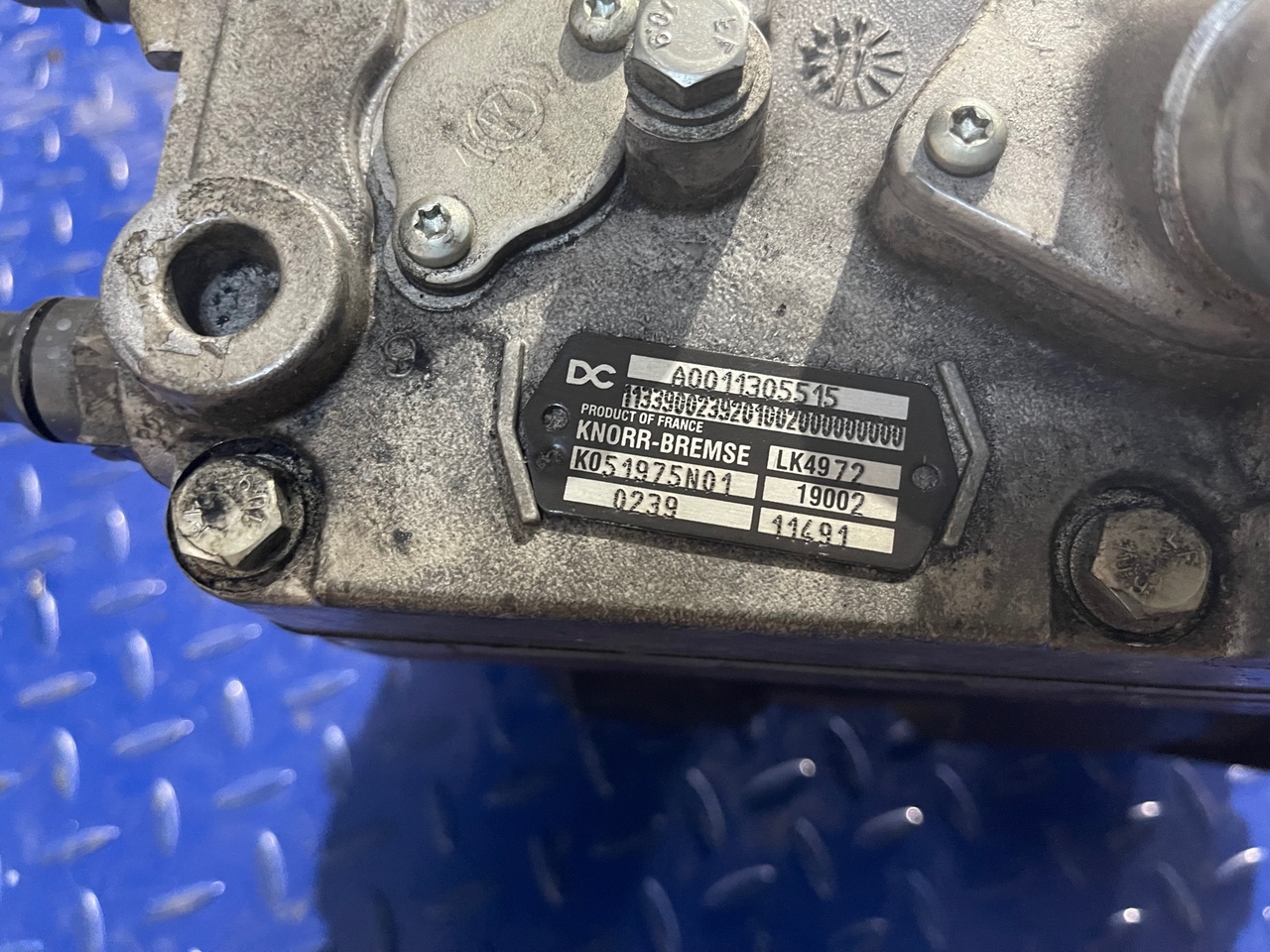 KNORR-BREMSE Mercedes Actros A0011305515 - Compresseur pour Camion: photos 4 KNORR-BREMSE Mercedes Actros A0011305515 - Compresseur pour Camion: photos 4