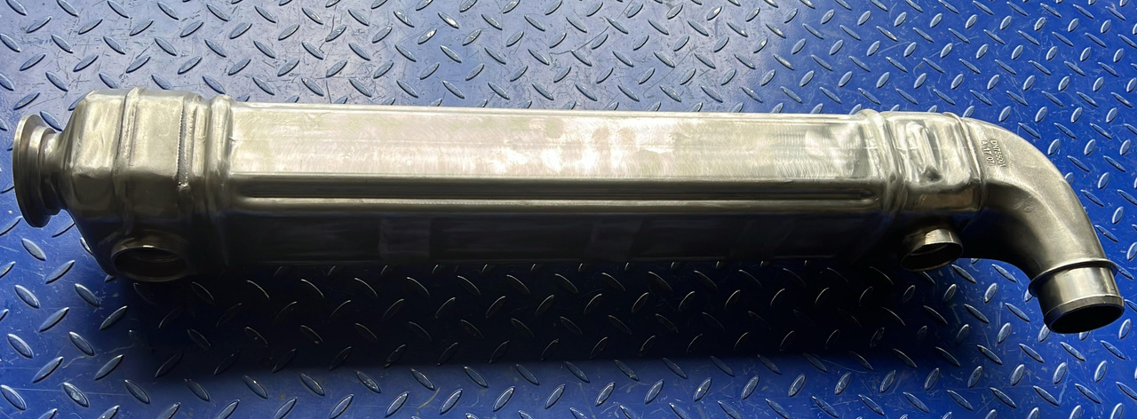 Mercedes Actros Arocs OM473 EGR Cooler A4731400575 - Refroidisseur EGR pour Camion: photos 2 Mercedes Actros Arocs OM473 EGR Cooler A4731400575 - Refroidisseur EGR pour Camion: photos 2