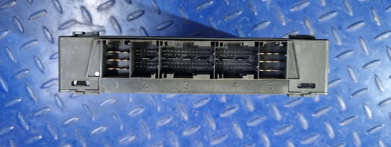 MERCEDES-BENZ Control Device Actros Mp4 CPC3 A0044464702 - Pièces de rechange pour Autre matériel: photos 3 MERCEDES-BENZ Control Device Actros Mp4 CPC3 A0044464702 - Pièces de rechange pour Autre matériel: photos 3