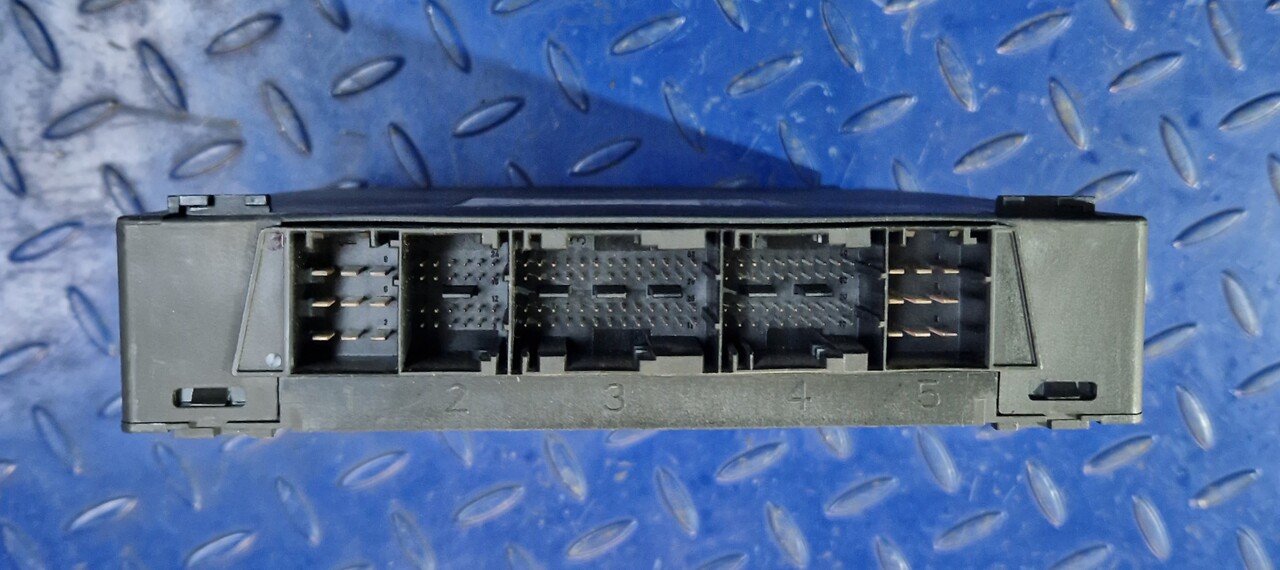 MERCEDES-BENZ Control Device Actros Mp4 CPC3 A0044464702 - Pièces de rechange pour Autre matériel: photos 2 MERCEDES-BENZ Control Device Actros Mp4 CPC3 A0044464702 - Pièces de rechange pour Autre matériel: photos 2