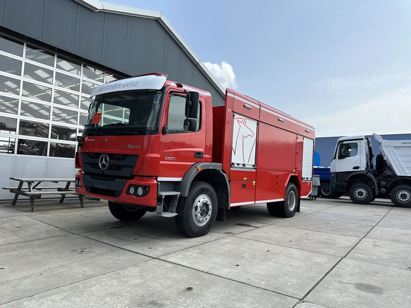 Mercedes-Benz Atego 1725 4×4 Fire Fighting Truck - Camion de pompier: photos 1 Mercedes-Benz Atego 1725 4×4 Fire Fighting Truck - Camion de pompier: photos 1