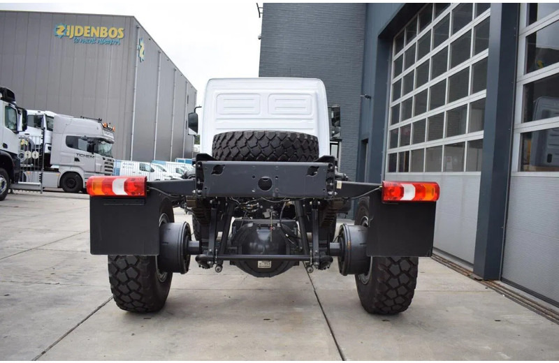 Mercedes-Benz Atego 1725 4x4 Chassis Cabin (2 units) - Châssis cabine: photos 5 Mercedes-Benz Atego 1725 4x4 Chassis Cabin (2 units) - Châssis cabine: photos 5