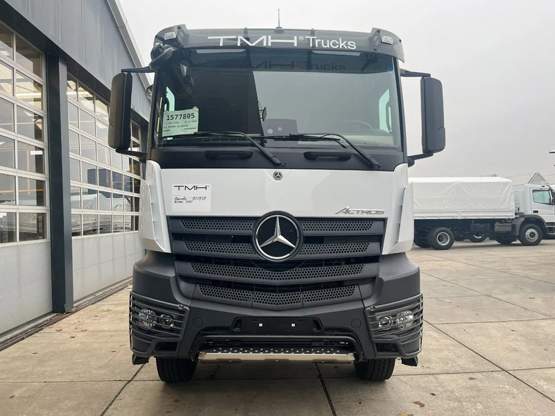 Mercedes-Benz Actros 2045 S 4x2 Tractor Head - Tracteur routier: photos 4 Mercedes-Benz Actros 2045 S 4x2 Tractor Head - Tracteur routier: photos 4