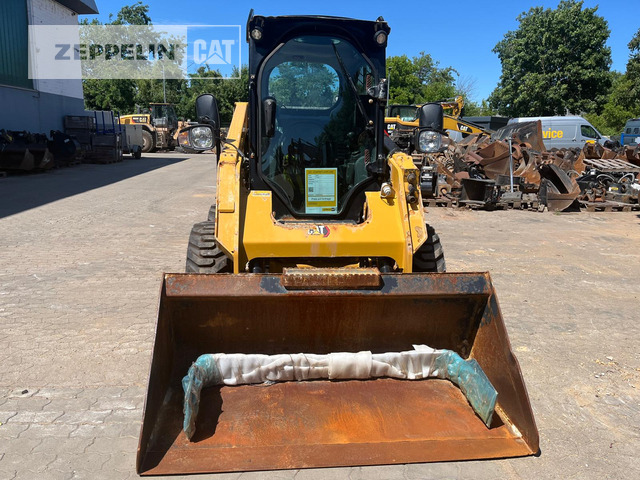 Cat 236D - Mini chargeuse: photos 2 Cat 236D - Mini chargeuse: photos 2