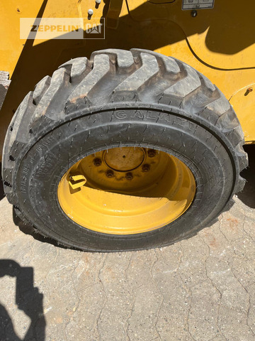 Cat 236D - Mini chargeuse: photos 3 Cat 236D - Mini chargeuse: photos 3
