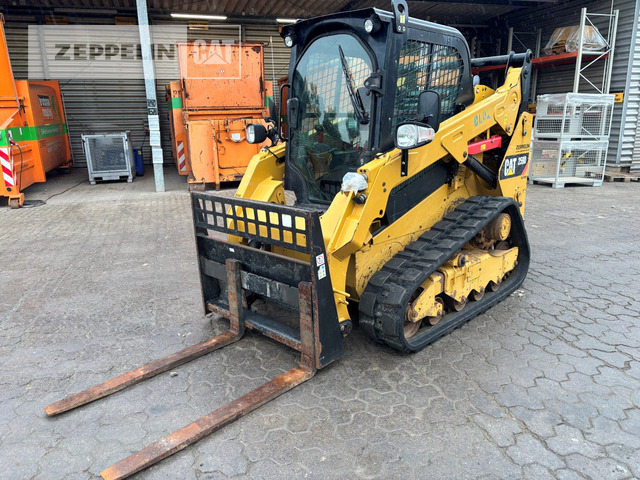 Cat 259D - Mini chargeuse: photos 2 Cat 259D - Mini chargeuse: photos 2