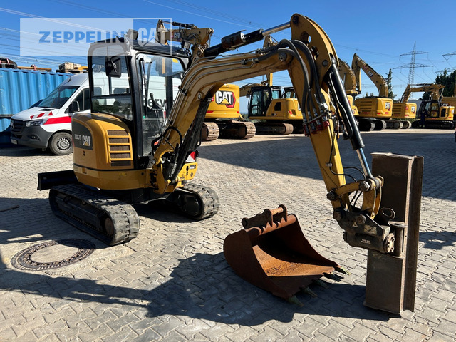 Cat 302.7D - Mini pelle: photos 4 Cat 302.7D - Mini pelle: photos 4