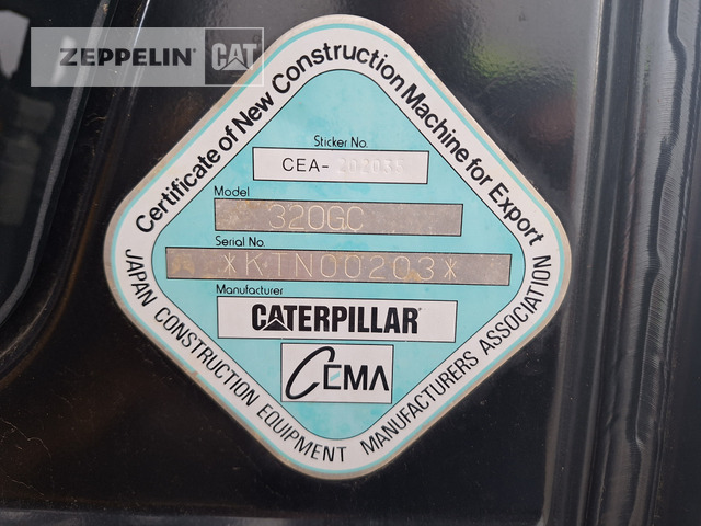 Pelle sur chenille Cat 320GC: photos 42