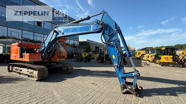 Cat 323-07C - Pelle sur chenille: photos 1 Cat 323-07C - Pelle sur chenille: photos 1