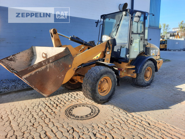 Cat 907H - Chargeuse sur pneus: photos 2 Cat 907H - Chargeuse sur pneus: photos 2
