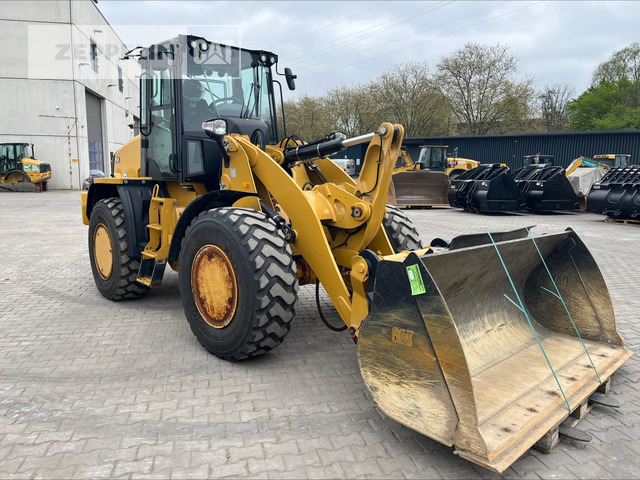 Cat 914-14A - Chargeuse sur pneus: photos 1 Cat 914-14A - Chargeuse sur pneus: photos 1