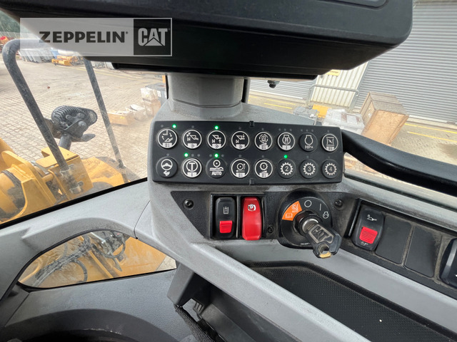 Chargeuse sur pneus Cat 926M: photos 40 Chargeuse sur pneus Cat 926M: photos 40