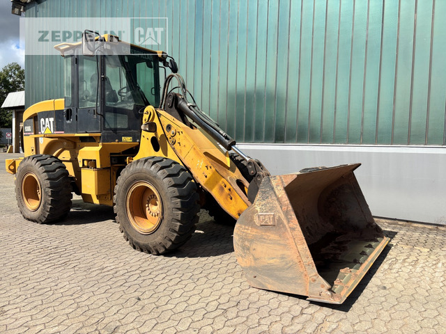 Cat 930G - Chargeuse sur pneus: photos 1 Cat 930G - Chargeuse sur pneus: photos 1