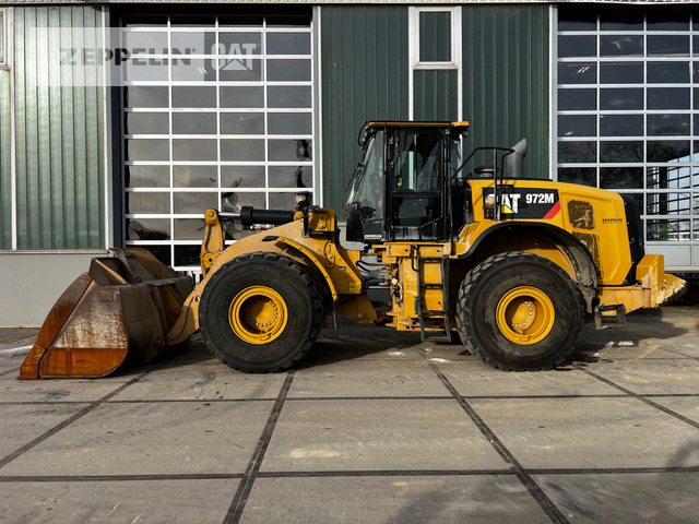 Cat 972M - Chargeuse sur pneus: photos 2 Cat 972M - Chargeuse sur pneus: photos 2