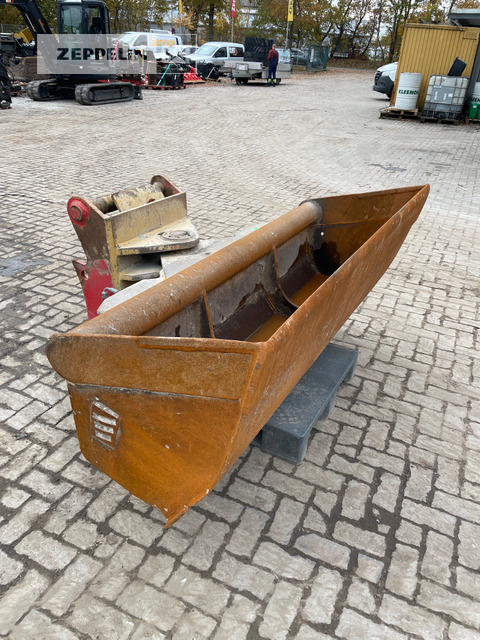 Cat Prim.-Prod Komponent - Godet pour pelle: photos 1 Cat Prim.-Prod Komponent - Godet pour pelle: photos 1