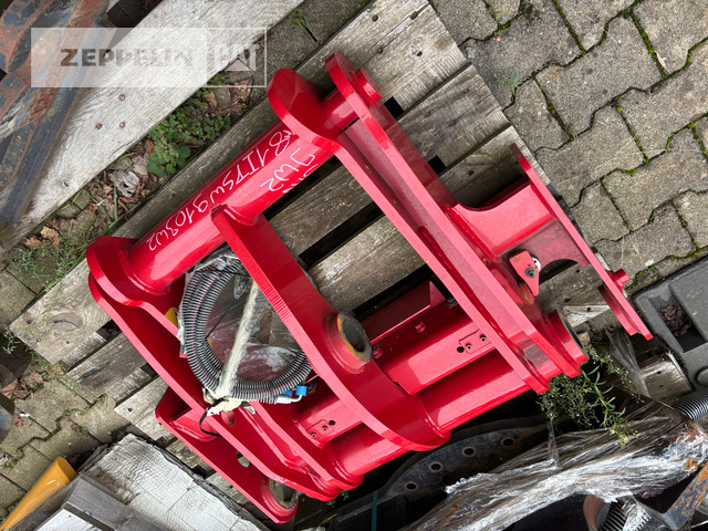 Cat Primärprodukte Kompo - Attache rapide pour Engins de chantier: photos 1 Cat Primärprodukte Kompo - Attache rapide pour Engins de chantier: photos 1