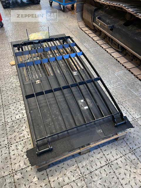 Komponenten Primärprodukte Kompo - Calandre pour Engins de chantier: photos 1 Komponenten Primärprodukte Kompo - Calandre pour Engins de chantier: photos 1