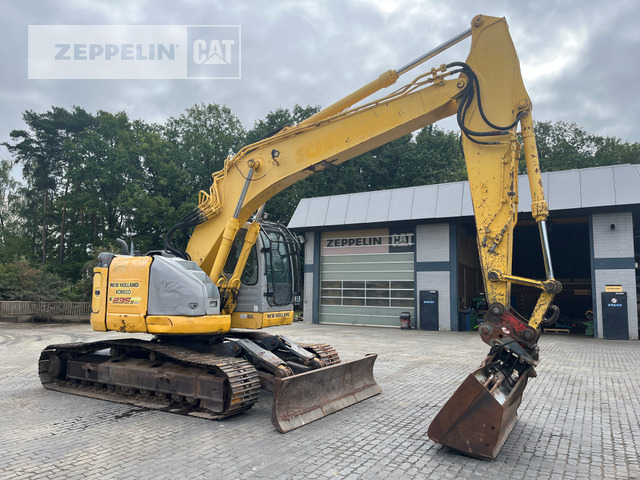 New Holland E235 - Pelle sur chenille: photos 2 New Holland E235 - Pelle sur chenille: photos 2