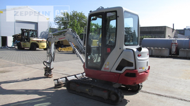 Takeuchi, Japan TB225 - Mini pelle: photos 3 Takeuchi, Japan TB225 - Mini pelle: photos 3