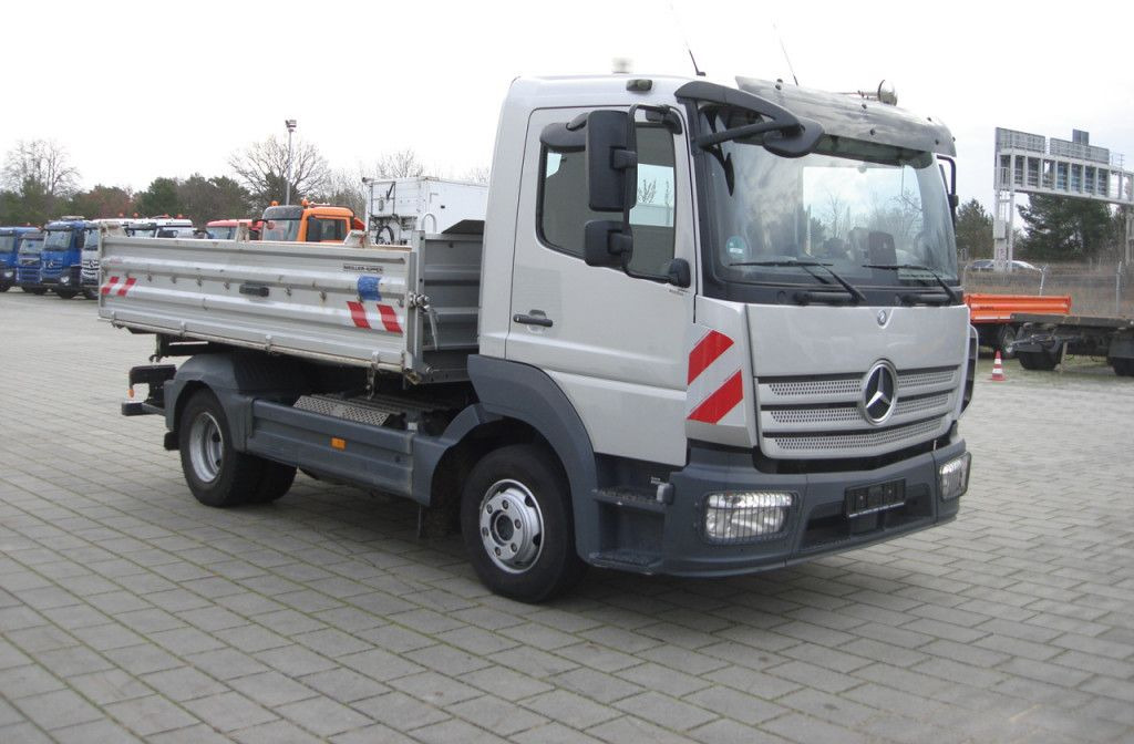 Mercedes-Benz Atego 923 K 2-Achs Kipper - Utilitaire benne: photos 3 Mercedes-Benz Atego 923 K 2-Achs Kipper - Utilitaire benne: photos 3