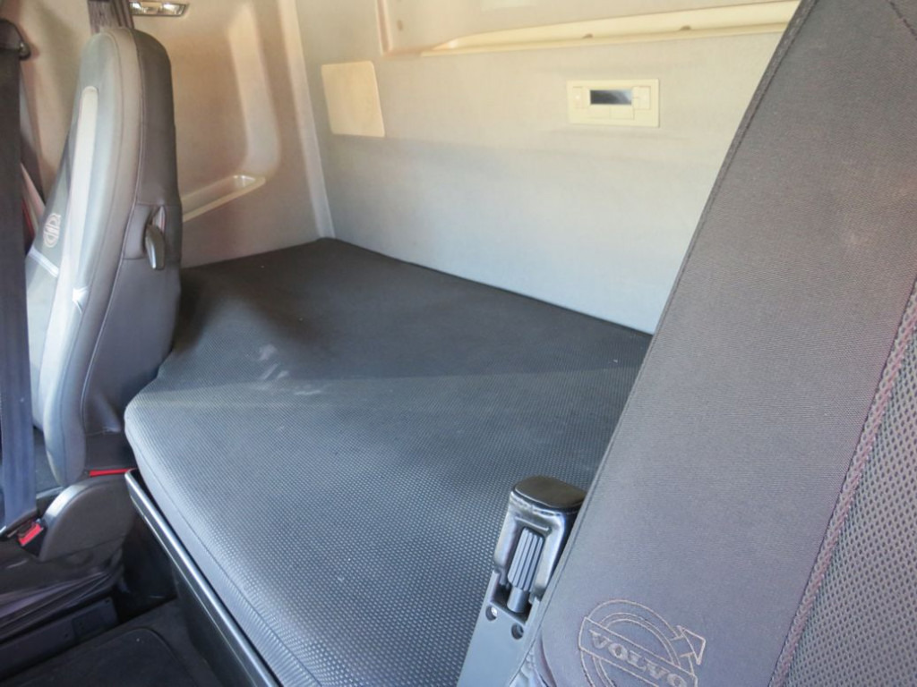 Camion ampliroll VOLVO (S) Truck VOLVO (S) Truck FH Abrollkipper 460 Meiller 20.70, Funk: photos 19 Camion ampliroll VOLVO (S) Truck VOLVO (S) Truck FH Abrollkipper 460 Meiller 20.70, Funk: photos 19