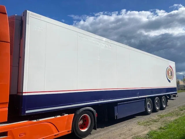 Krone koelvries met TK en onderschuifklep , aslift, - Semi-remorque frigorifique: photos 3 Krone koelvries met TK en onderschuifklep , aslift, - Semi-remorque frigorifique: photos 3