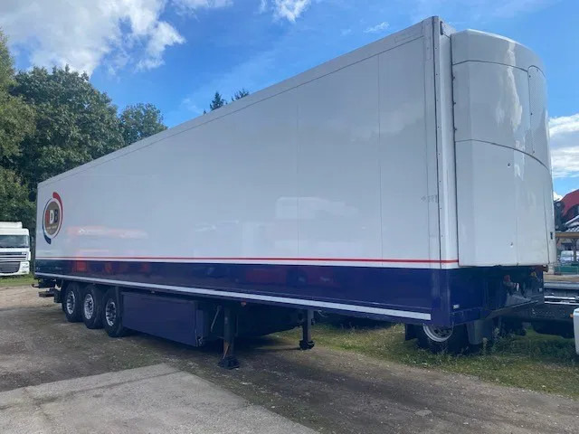 Krone koelvries met TK en onderschuifklep , aslift, - Semi-remorque frigorifique: photos 1 Krone koelvries met TK en onderschuifklep , aslift, - Semi-remorque frigorifique: photos 1