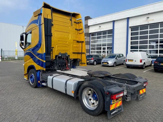 Volvo FH 13.460 low deck trekker, XL cabine, euro 6 , showstaat - Tracteur routier: photos 5 Volvo FH 13.460 low deck trekker, XL cabine, euro 6 , showstaat - Tracteur routier: photos 5