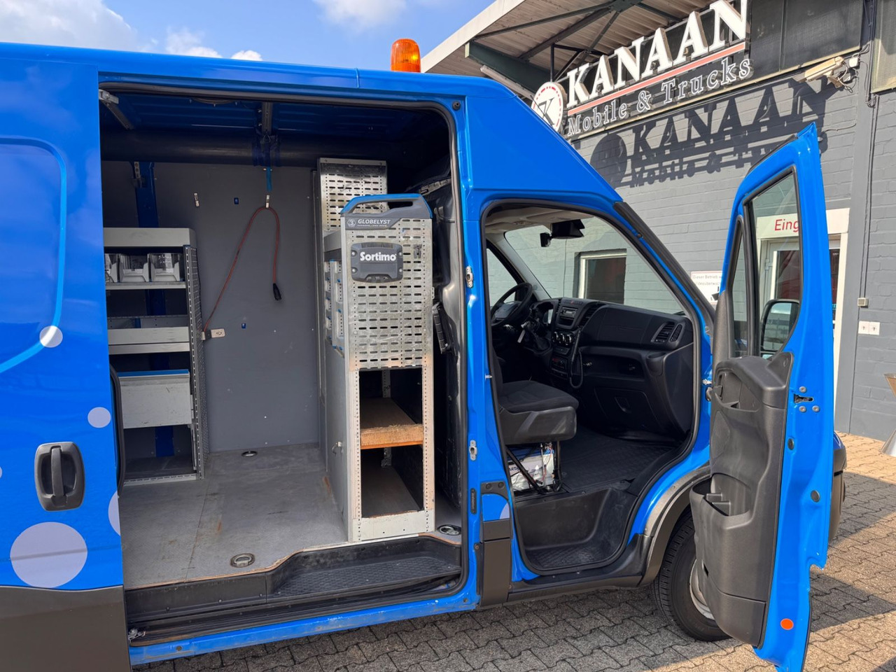 Iveco Daily Kasten 50 C 170 Werkstattwagen SORTIMO - crédit-bail Iveco Daily Kasten 50 C 170 Werkstattwagen SORTIMO: photos 11