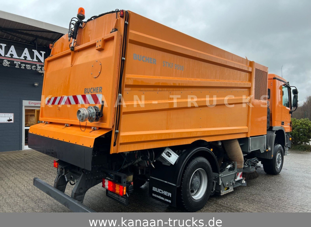 Mercedes-Benz 2032 Actros 4x4 Bucher STKF 9500 AIRPORT KLIMA - Balayeuse de voirie: photos 5 Mercedes-Benz 2032 Actros 4x4 Bucher STKF 9500 AIRPORT KLIMA - Balayeuse de voirie: photos 5
