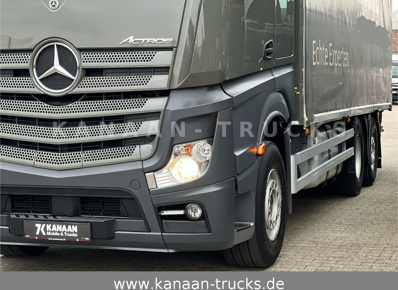 Mercedes-Benz 2548 Actros 6x2 Pritsche Moffet Mitnahme stapler - Camion à rideaux coulissants: photos 4 Mercedes-Benz 2548 Actros 6x2 Pritsche Moffet Mitnahme stapler - Camion à rideaux coulissants: photos 4
