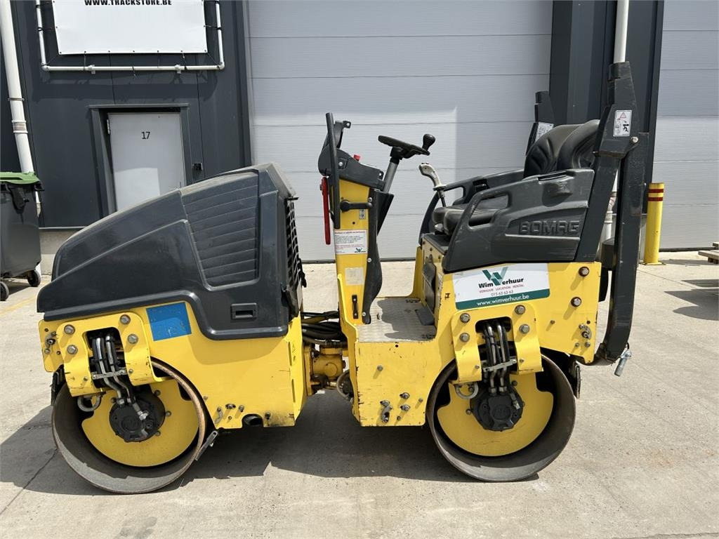 Bomag BW80AD-5 (4605) - Compacteur à pieds de mouton/ Monocylindre: photos 2 Bomag BW80AD-5 (4605) - Compacteur à pieds de mouton/ Monocylindre: photos 2