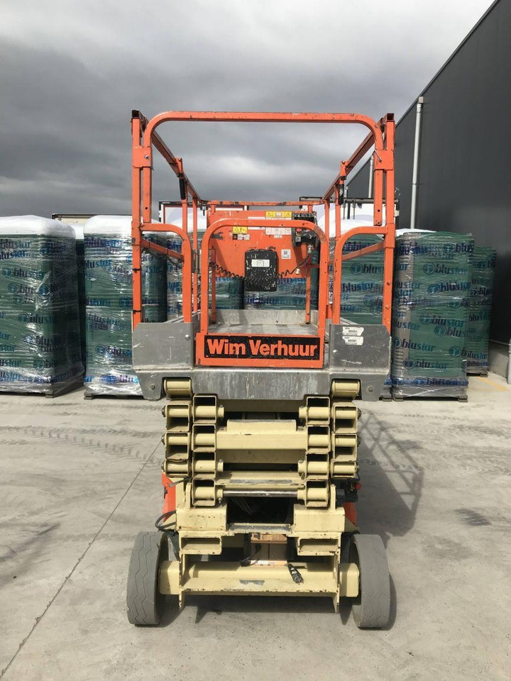 JLG 3246ES (1240) - Nacelle ciseaux: photos 2 JLG 3246ES (1240) - Nacelle ciseaux: photos 2