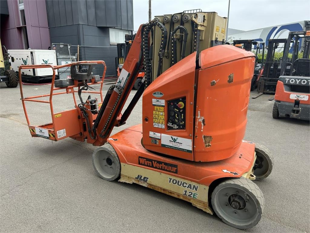 JLG Toucan 12E (1933) - Nacelle à mât vertical: photos 2 JLG Toucan 12E (1933) - Nacelle à mât vertical: photos 2