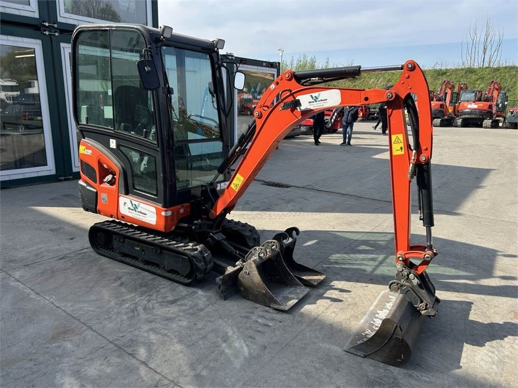 Kubota KX019-4 (8684) - Mini pelle: photos 2 Kubota KX019-4 (8684) - Mini pelle: photos 2