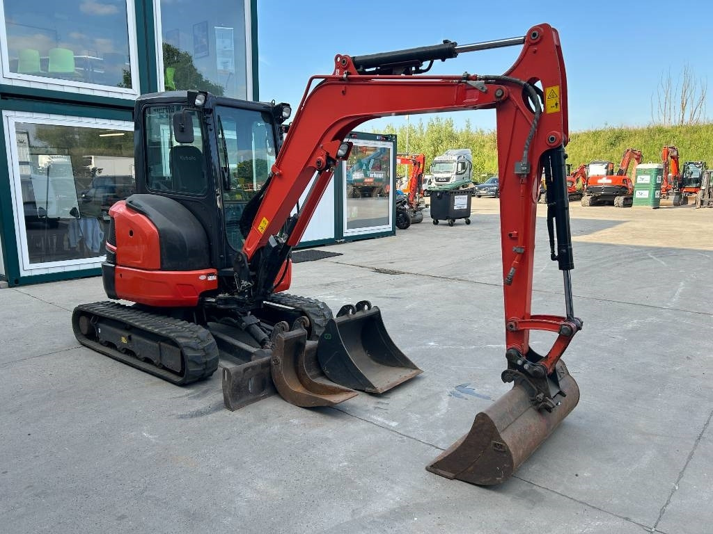 Kubota U 36-4 - Mini pelle: photos 3 Kubota U 36-4 - Mini pelle: photos 3