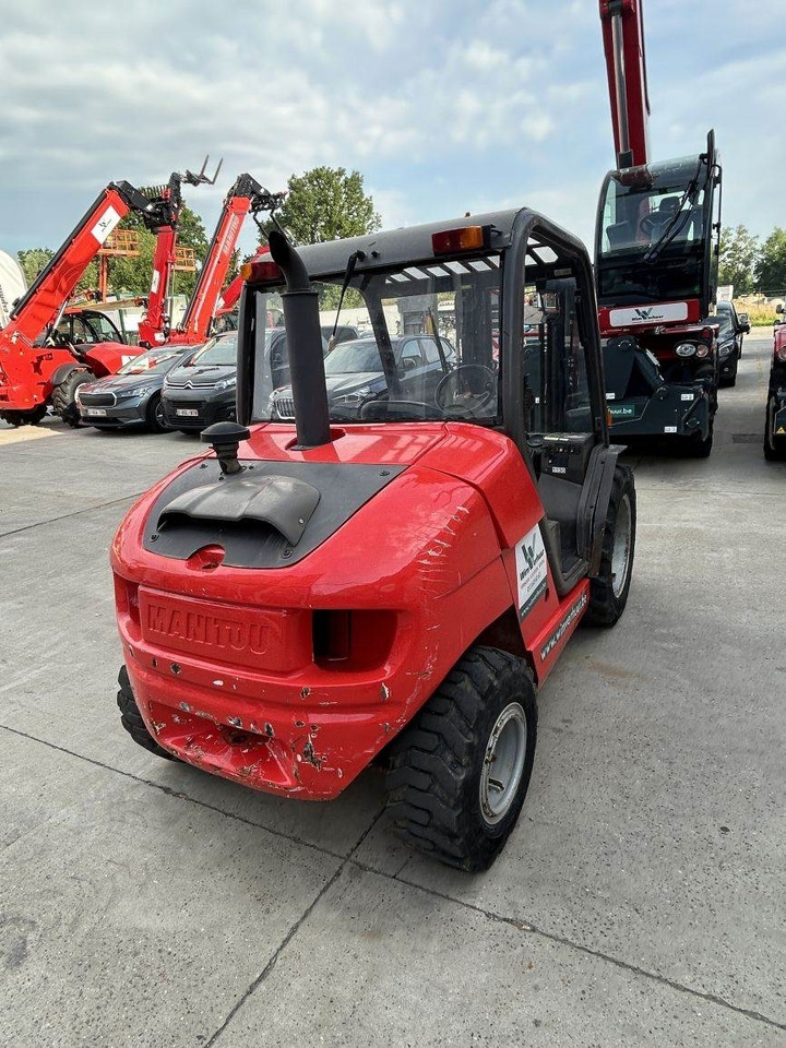 Manitou MH25-4 - Chariot tout terrain: photos 5 Manitou MH25-4 - Chariot tout terrain: photos 5