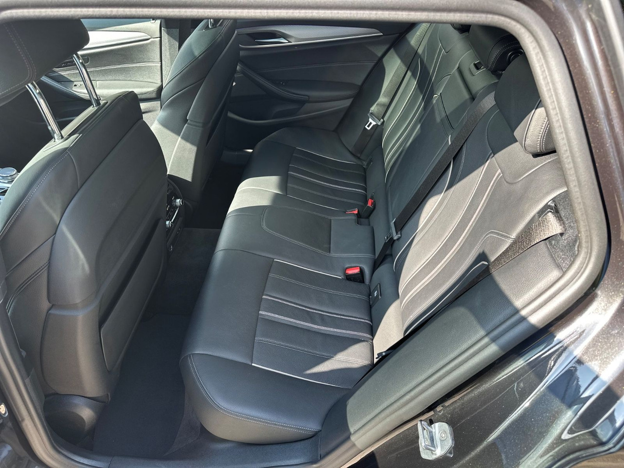 BMW M 540d xD Touring A*M Sport*HuD*20 Zoll*Pano*LED - Voiture break: photos 4 BMW M 540d xD Touring A*M Sport*HuD*20 Zoll*Pano*LED - Voiture break: photos 4