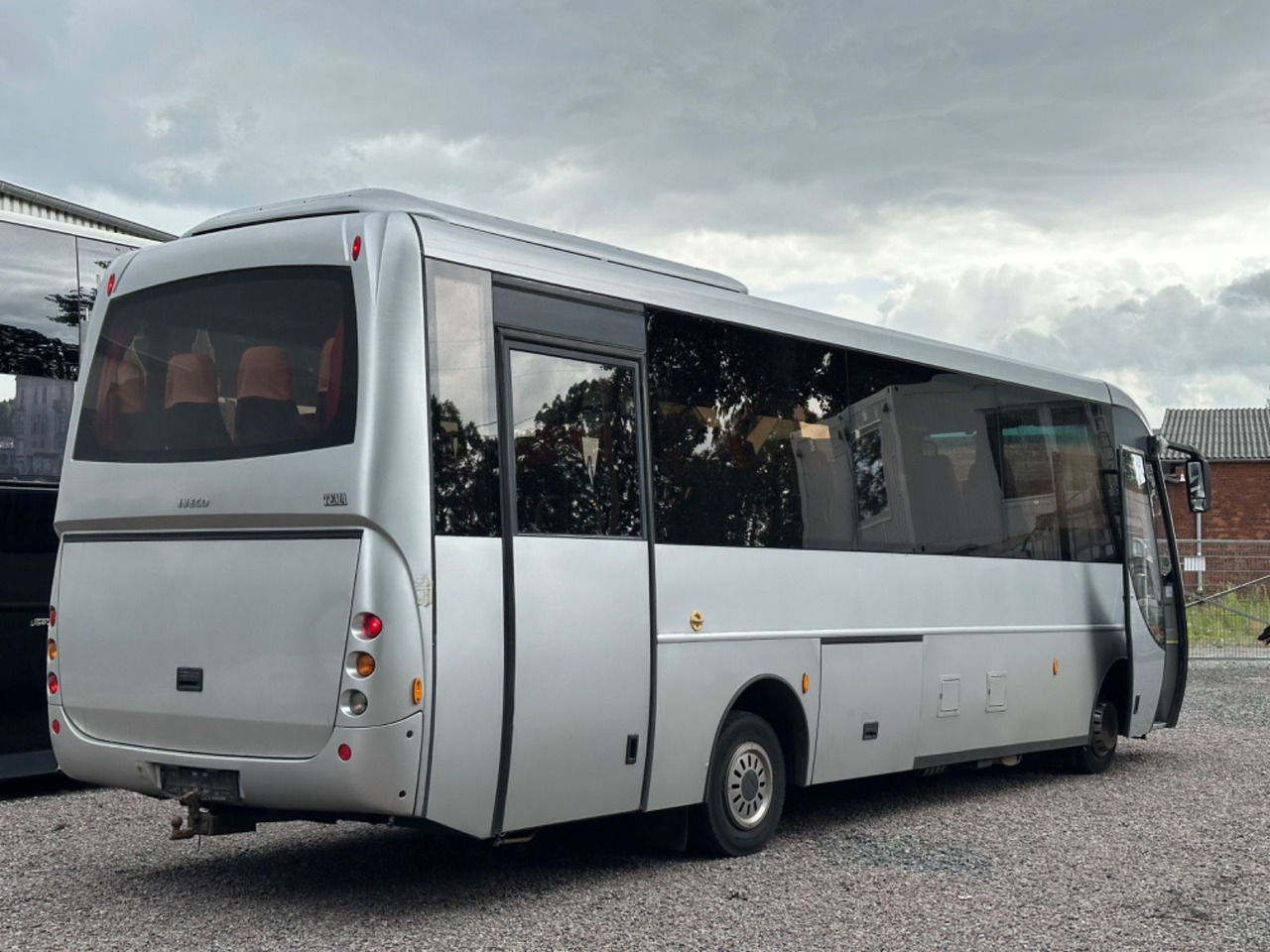 Iveco Kapena Tema 100 (32*Sitze*DE*TOP*Schalt) O510 Iveco Kapena Tema 100 , O 510, 818, Rapido - Minibus, Transport de personnes: photos 2 Iveco Kapena Tema 100 (32*Sitze*DE*TOP*Schalt) O510 Iveco Kapena Tema 100 , O 510, 818, Rapido - Minibus, Transport de personnes: photos 2