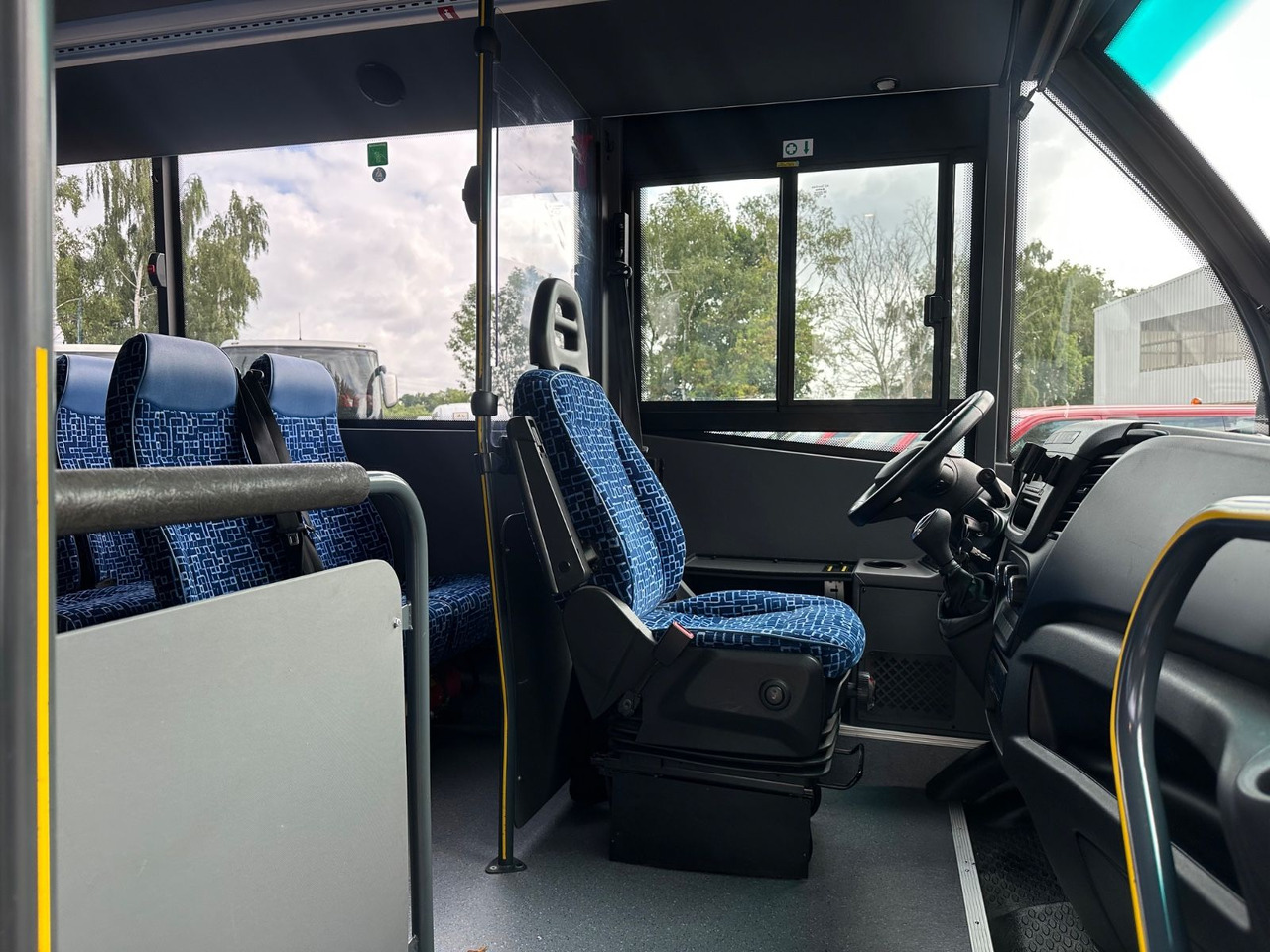 Minibus, Transport de personnes Iveco Rapido 70C18 (wenig Km*7.2t*33 Sitze) Rosero: photos 7