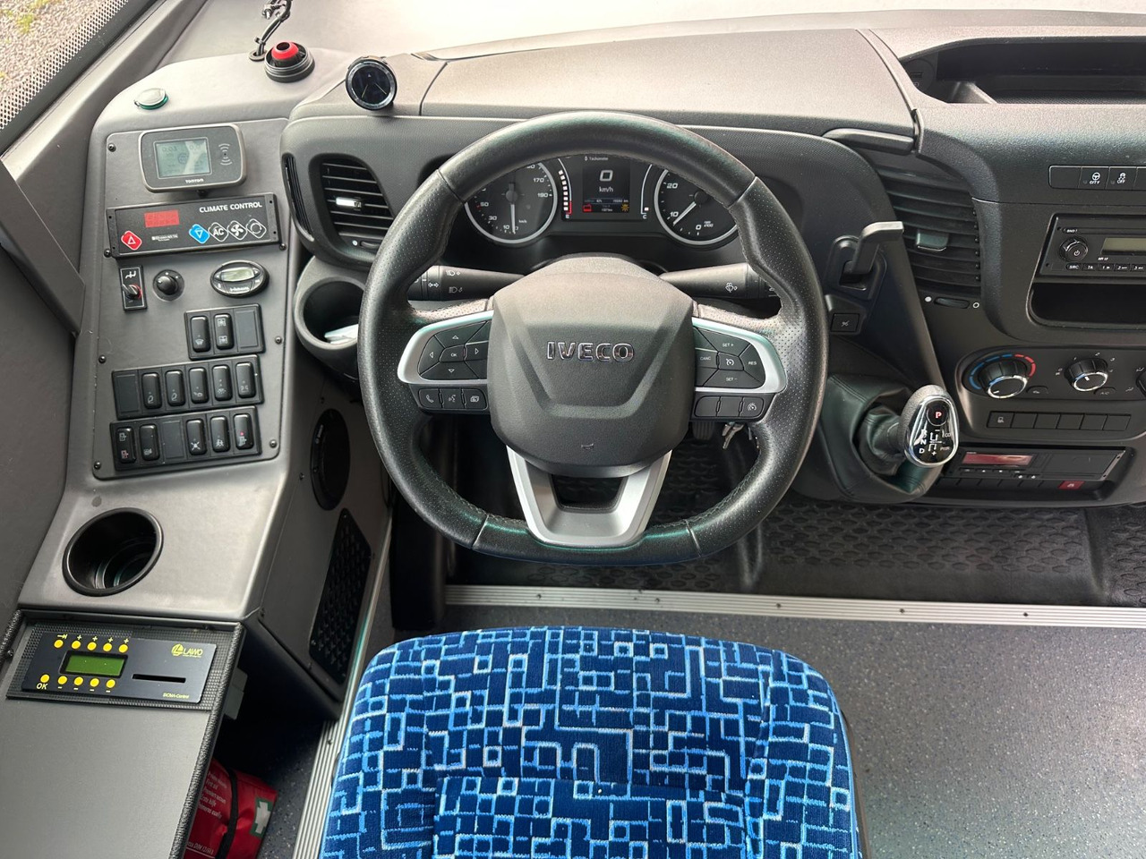 Minibus, Transport de personnes Iveco Rapido 70C18 (wenig Km*7.2t*33 Sitze) Rosero: photos 9