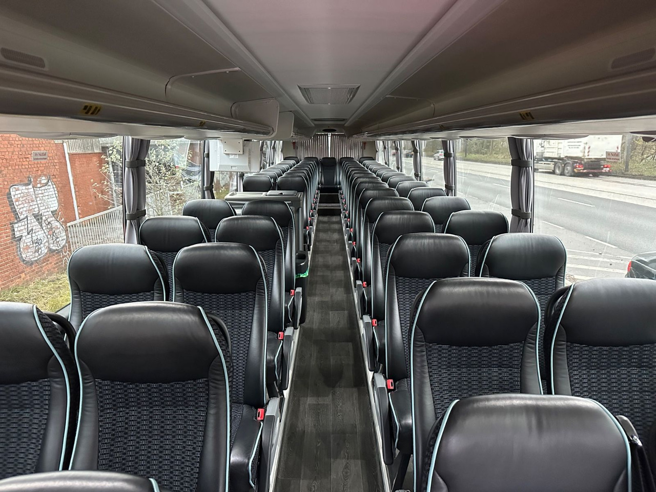 Scania Touring HD Higer 6X2 (86 tKm*59 Sitze) - Autocar: photos 5 Scania Touring HD Higer 6X2 (86 tKm*59 Sitze) - Autocar: photos 5