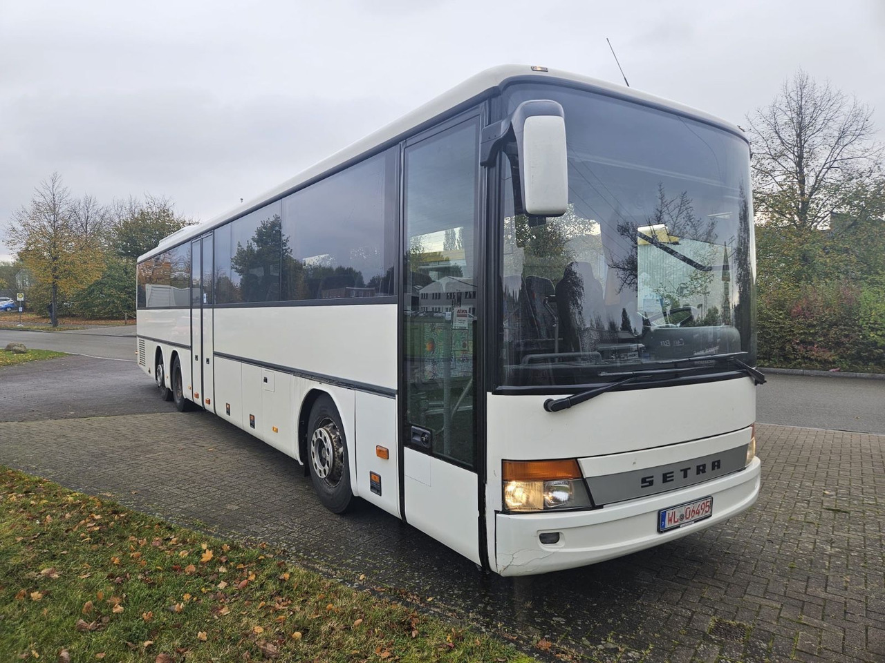 Setra S 317 UL (66 Sitze*Schalt*TOP) - Bus interurbain: photos 1 Setra S 317 UL (66 Sitze*Schalt*TOP) - Bus interurbain: photos 1