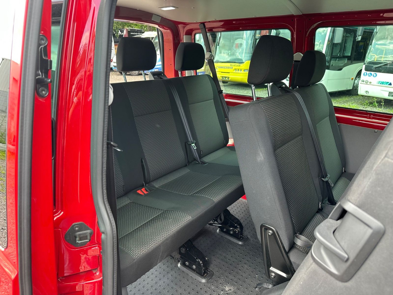 Volkswagen T6 Kombi (PDC Hi*ACC*StandHz*9 Sitzer*AC) - Transport de personnes: photos 5 Volkswagen T6 Kombi (PDC Hi*ACC*StandHz*9 Sitzer*AC) - Transport de personnes: photos 5